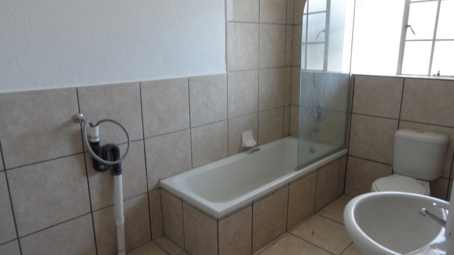 2 Bedroom Property for Sale in Potchefstroom North West